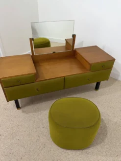 Coiffeuse et son pouf par Roger Landault, années 70