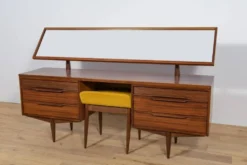 Coiffeuse et tabouret du milieu du siècle de White and Newton, Royaume-Uni,