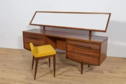 Coiffeuse et tabouret du milieu du siècle de White and Newton, Royaume-Uni,