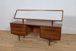 Coiffeuse et tabouret du milieu du siècle de White and Newton, Royaume-Uni,