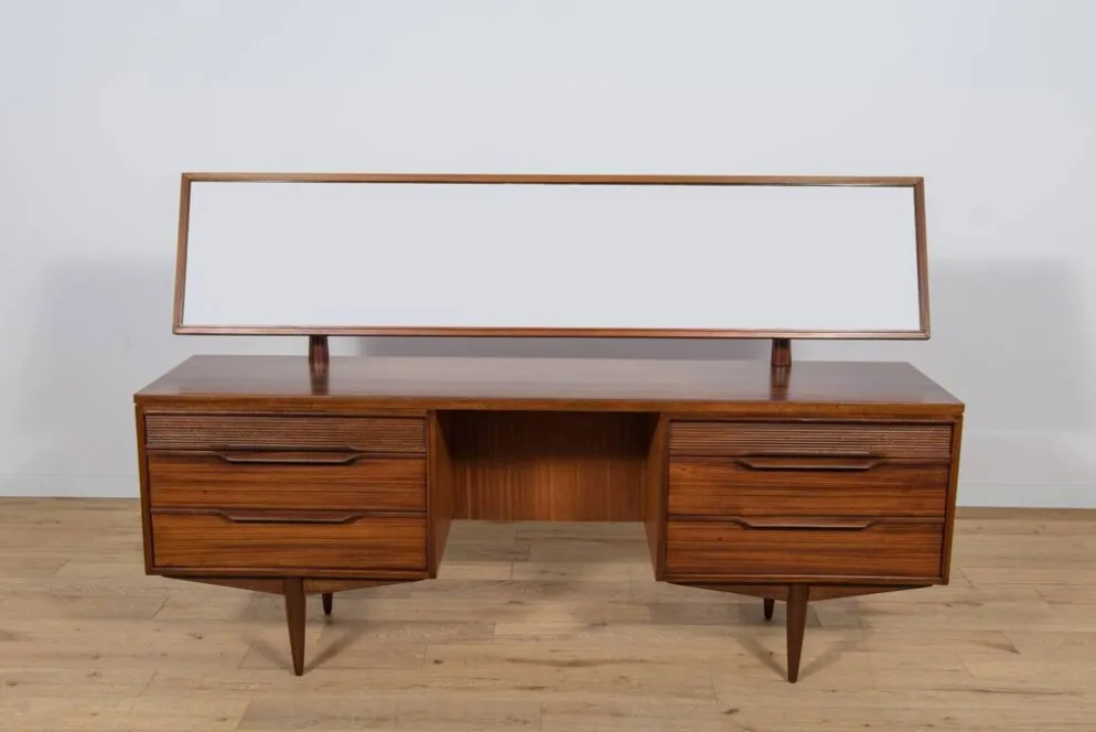 Coiffeuse et tabouret du milieu du siècle de White and Newton, Royaume-Uni,