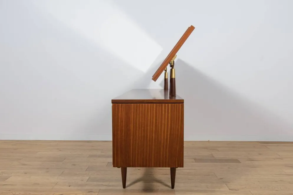 Coiffeuse et tabouret du milieu du siècle de White and Newton, Royaume-Uni,