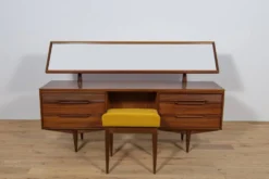 Coiffeuse et tabouret du milieu du siècle de White and Newton, Royaume-Uni,