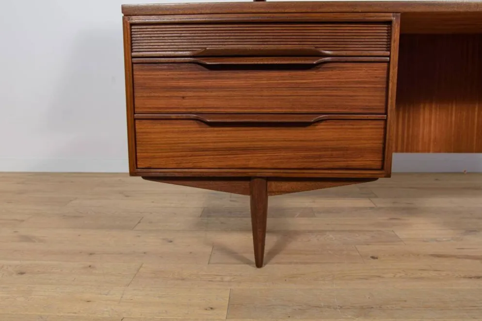Coiffeuse et tabouret du milieu du siècle de White and Newton, Royaume-Uni,
