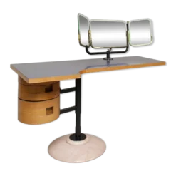 Coiffeuse italienne années 60