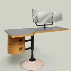 Coiffeuse italienne années 60