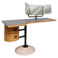 Coiffeuse italienne années 80
