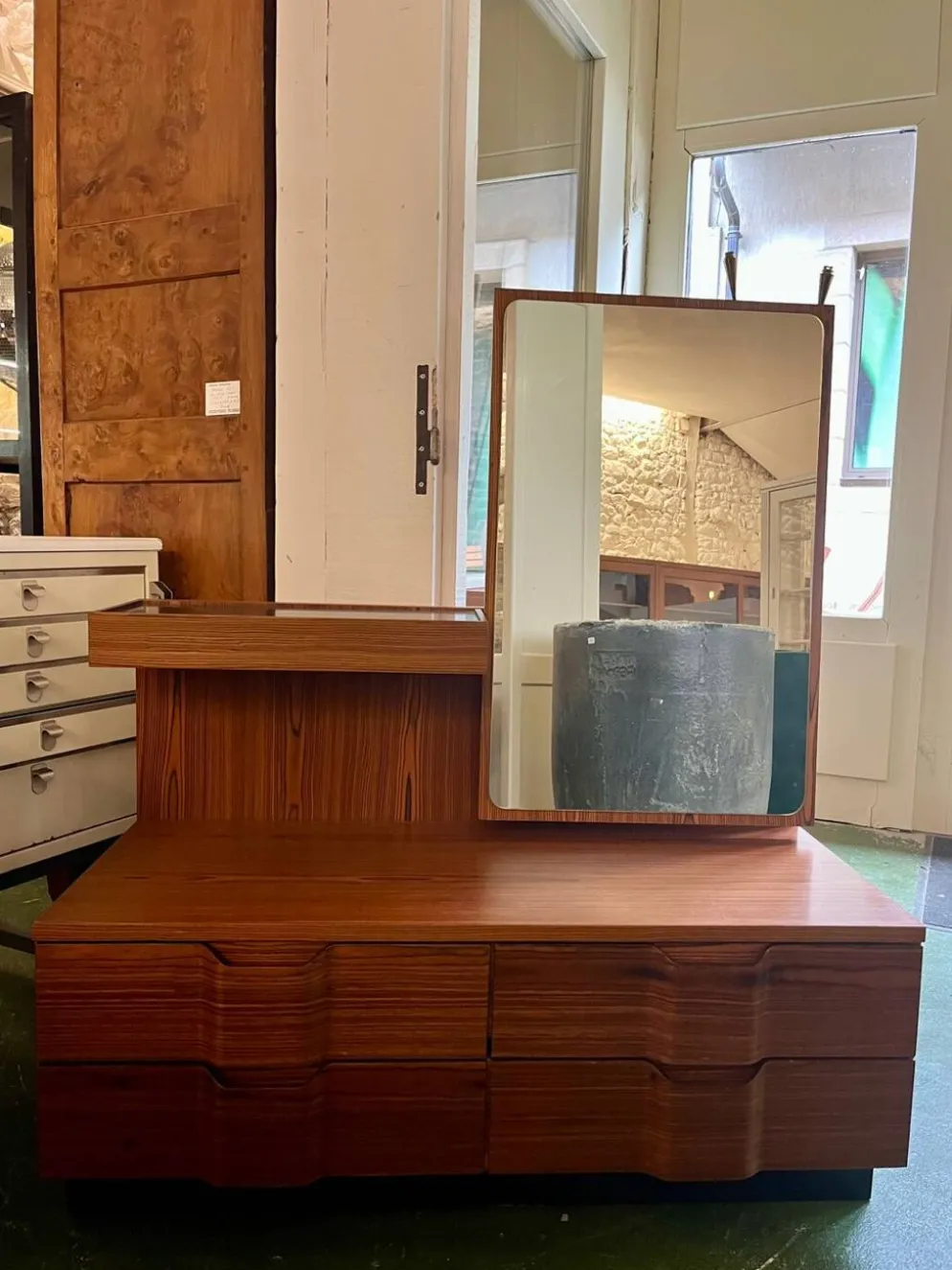 Coiffeuse Italienne des Années 70