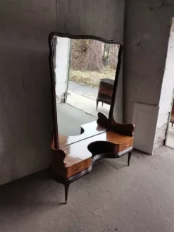 Coiffeuse italienne Mid-Century marron en bois et laiton avec grand miroir, années 1950