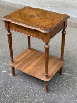 Coiffeuse Louis XVI du 20ème siècle