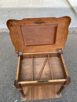 Coiffeuse Louis XVI du 20ème siècle
