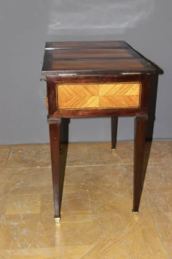 Coiffeuse Louis XVI en Marqueterie de Bois de Rose et Palissandre XVIIIe