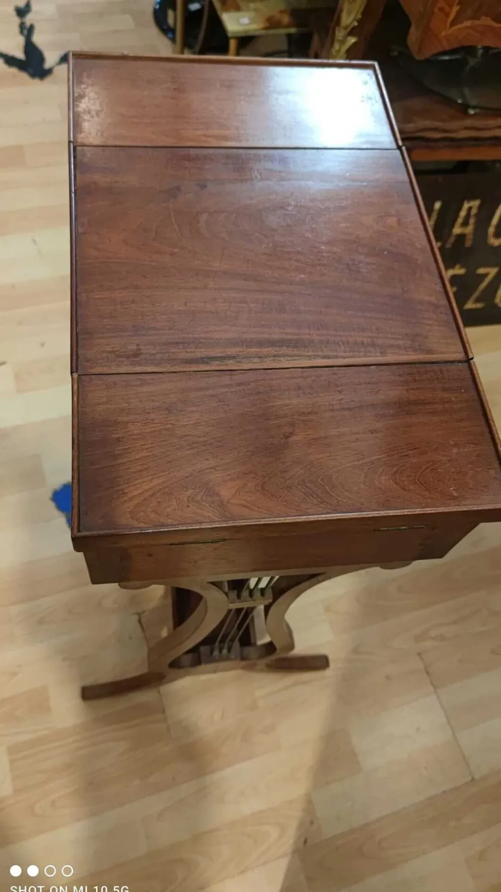 Coiffeuse lyre en acajou de Cuba massif d'époque Directoire