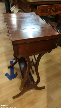 Coiffeuse lyre en acajou de Cuba massif d'époque Directoire