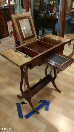 Coiffeuse lyre en acajou de Cuba massif d'époque Directoire