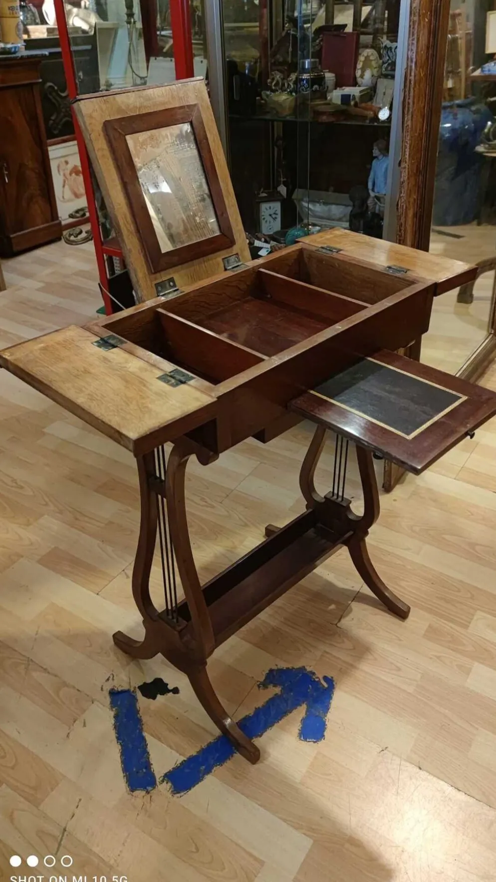Coiffeuse lyre en acajou de Cuba massif d'époque Directoire