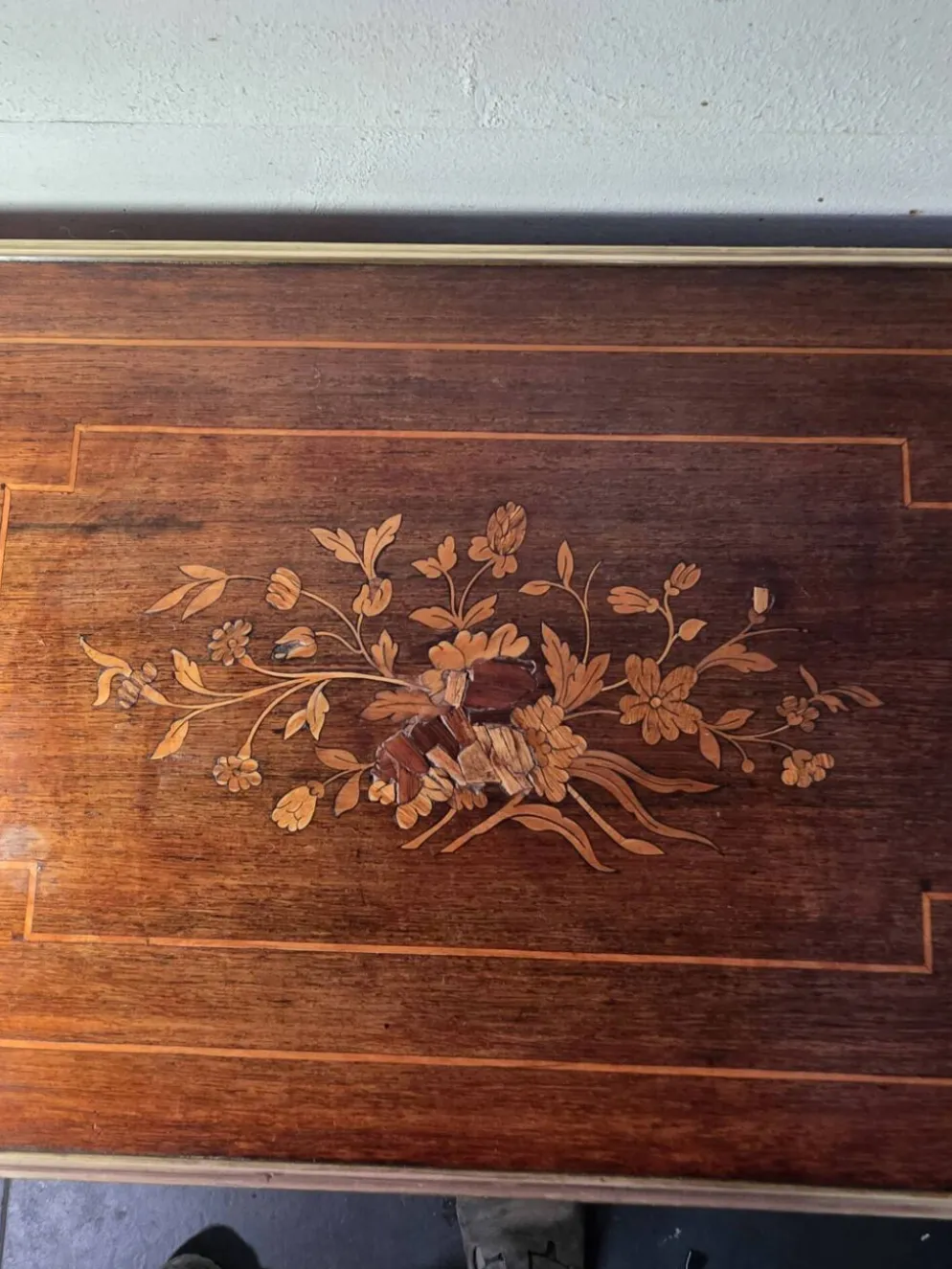 Coiffeuse Napoléon III en marqueterie en noyer et laiton du XIXè