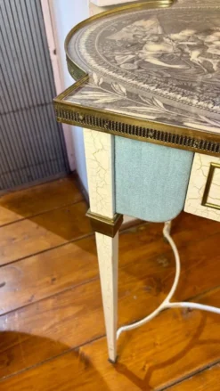Coiffeuse originale - plateau au motif Toile de Jouy