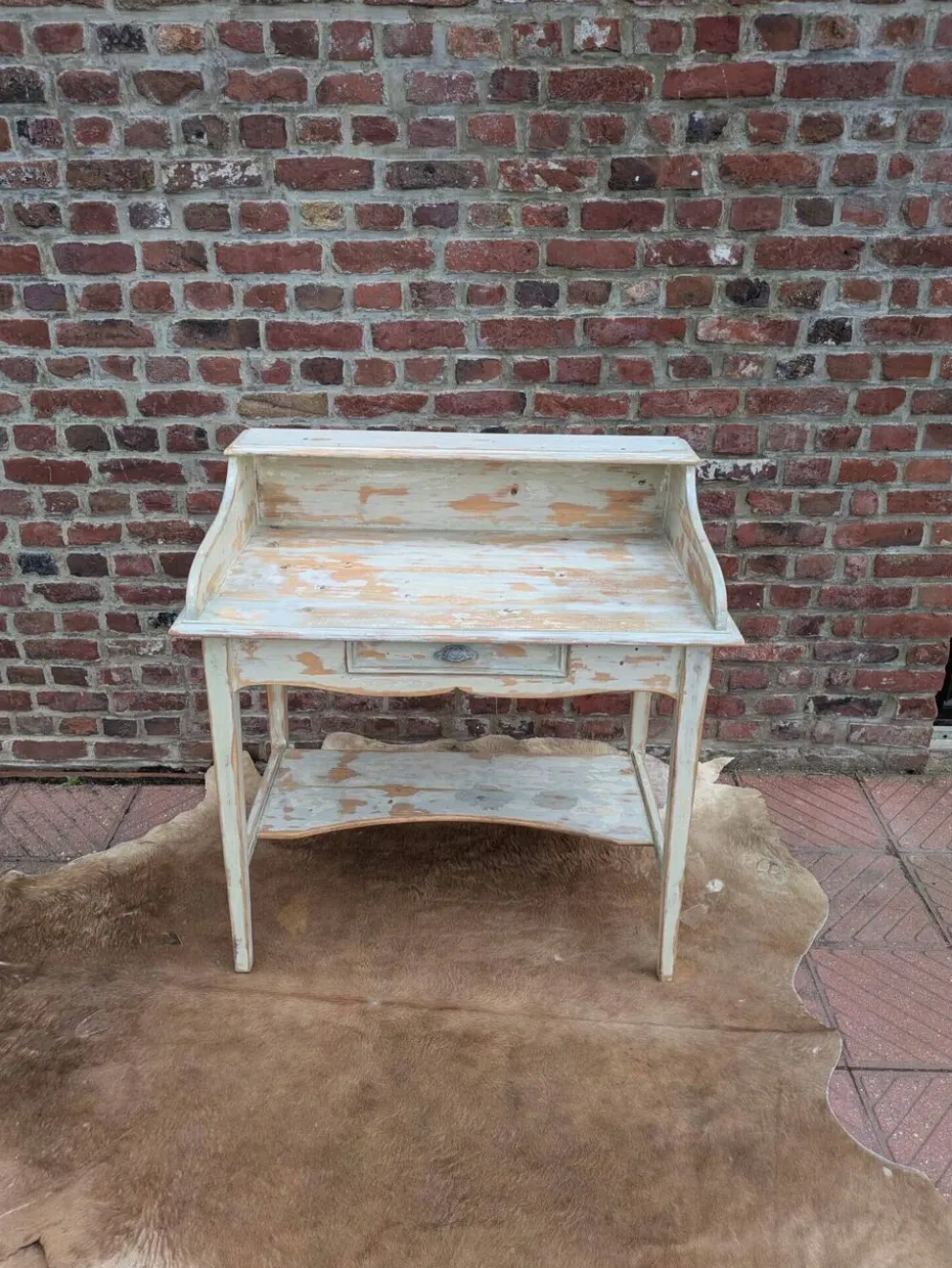 Coiffeuse patinée