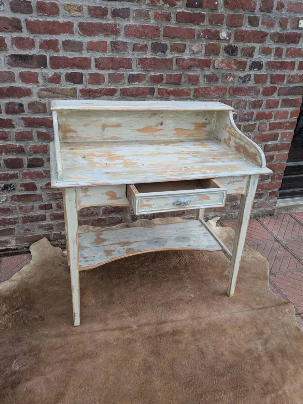 Coiffeuse patinée