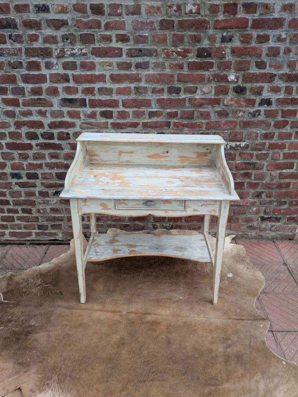 Coiffeuse patinée