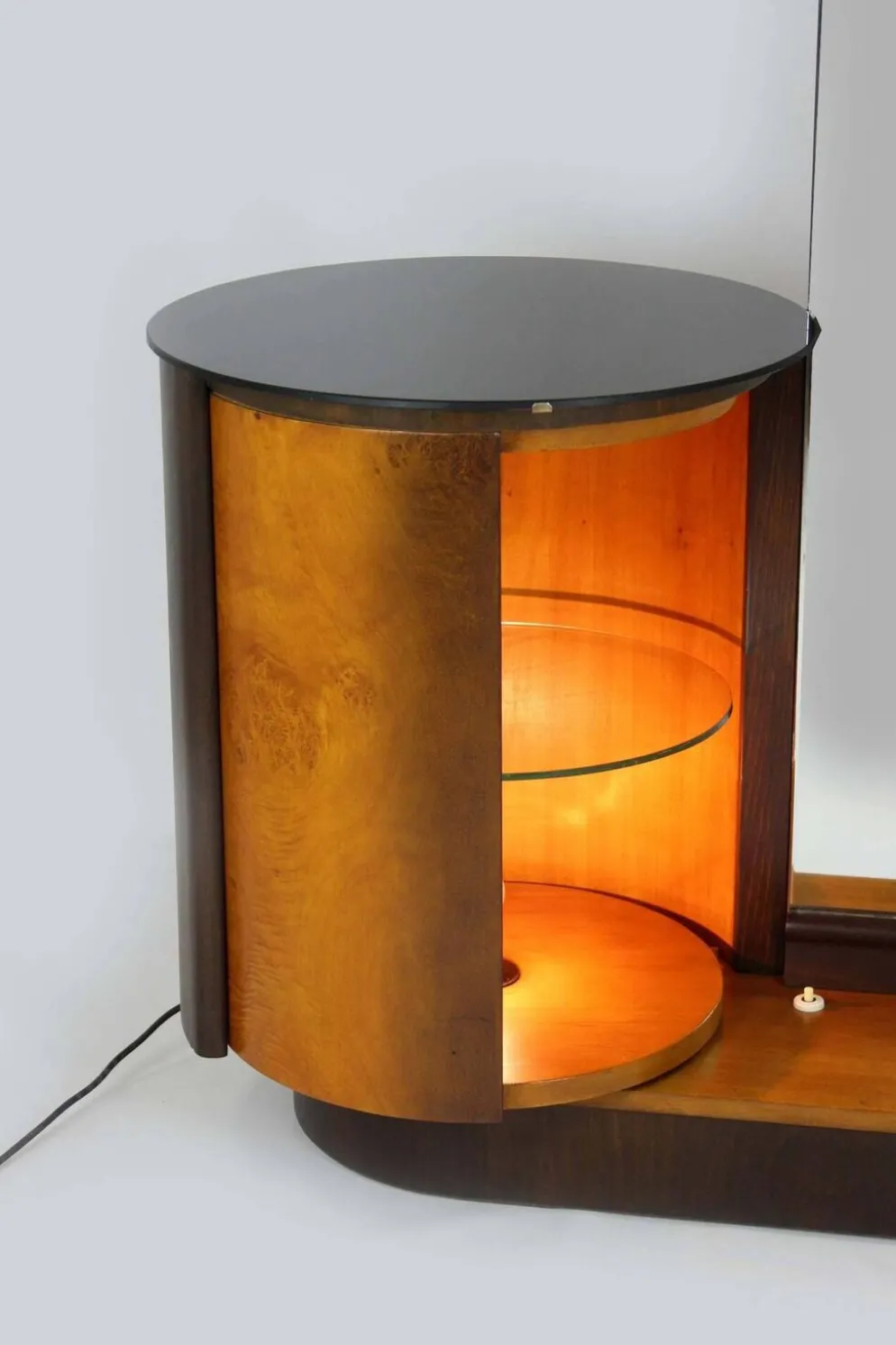 Coiffeuse restaurée avec miroir par J. Halabala pour Up Zavody, années 1940.