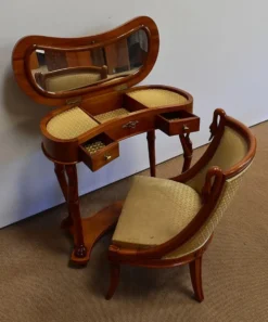 Coiffeuse rognon et sa chauffeuse en merisier – 1950