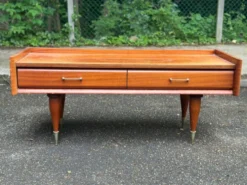 Coiffeuse scandinave en bois des années 50 avec miroir triptyque