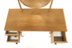 Coiffeuse scandinave en chêne, Suède, 1960