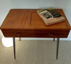 Coiffeuse scandinave en placage teck - années 60