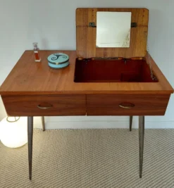 Coiffeuse scandinave en placage teck - années 60