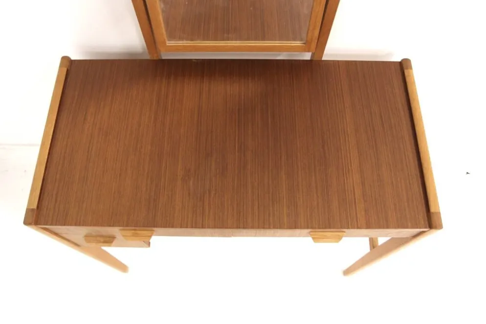 Coiffeuse scandinave en teck et en chêne, Suède, 1960