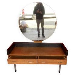 Coiffeuse scandinave en teck avec un grand miroir rond