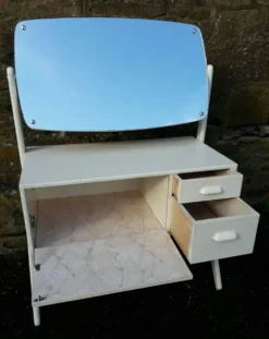 Coiffeuse scandinave 1960 par Sigfred Omann