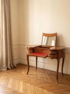 Coiffeuse style Louis XV