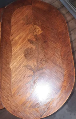 Coiffeuse style Louis XV formant table d accouchée