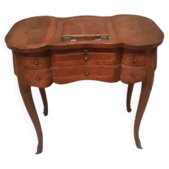 Coiffeuse style Louis XV formant table d accouchée