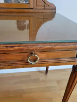 Coiffeuse style Louis XVI