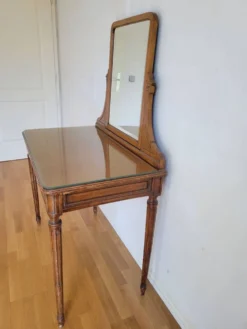 Coiffeuse style Louis XVI