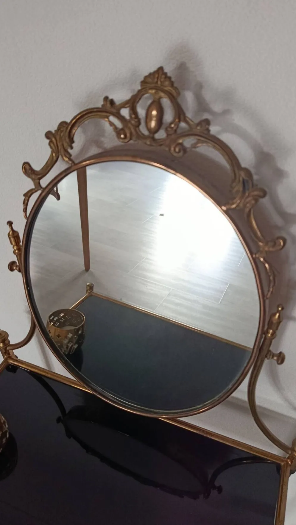 Coiffeuse style Louis XVI laiton et verre trempé