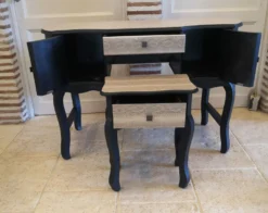 Coiffeuse & tabouret