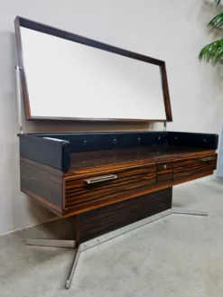 Coiffeuse vanité du milieu du siècle table de maquillage vintage design années 1970