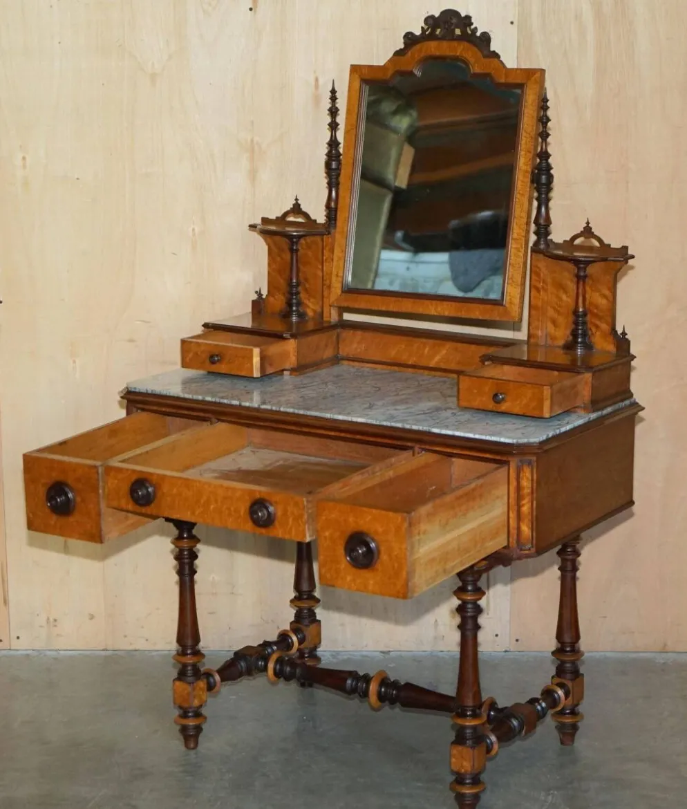 Coiffeuse Victorienne en Amboyna et Ébène Restaurée
