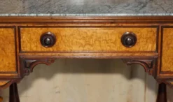 Coiffeuse Victorienne en Amboyna et Ébène Restaurée
