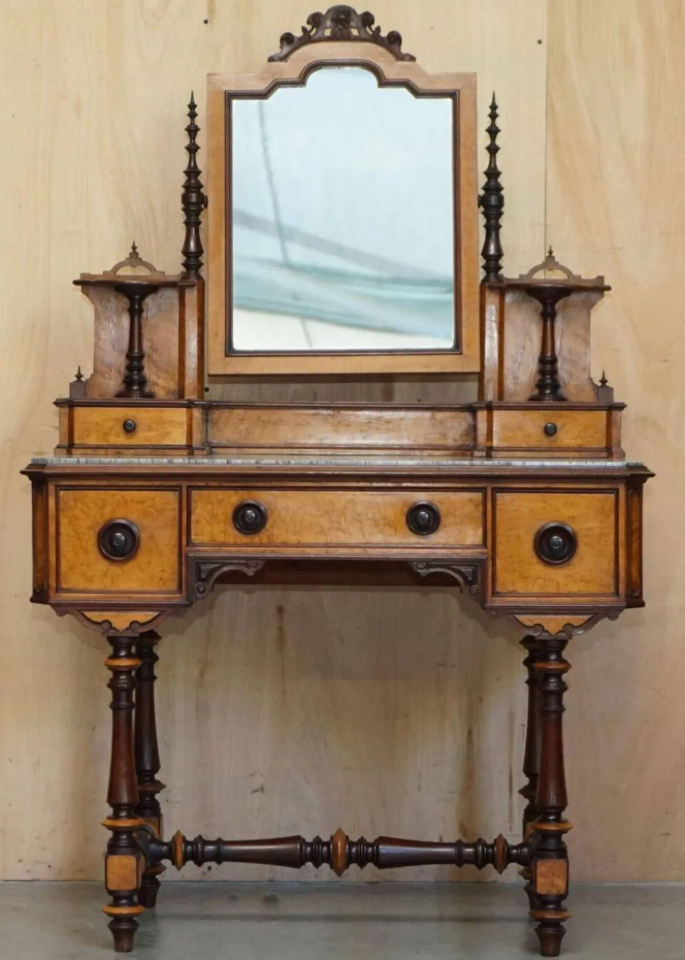 Coiffeuse Victorienne en Amboyna et Ébène Restaurée