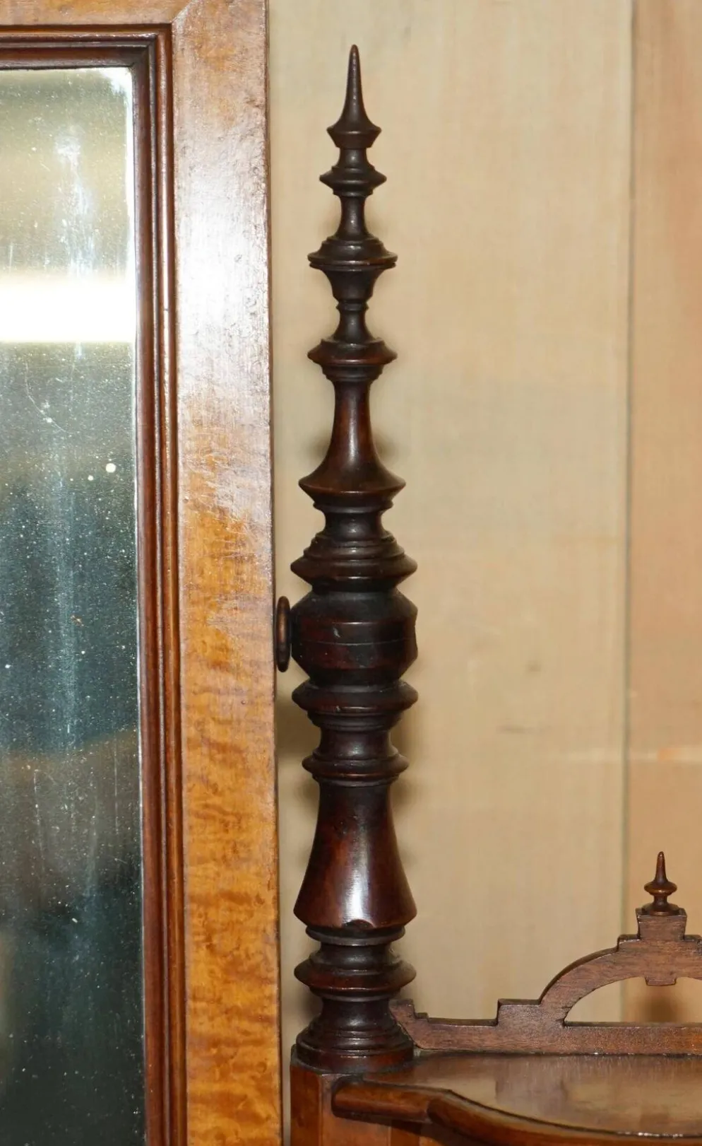 Coiffeuse Victorienne en Amboyna et Ébène Restaurée