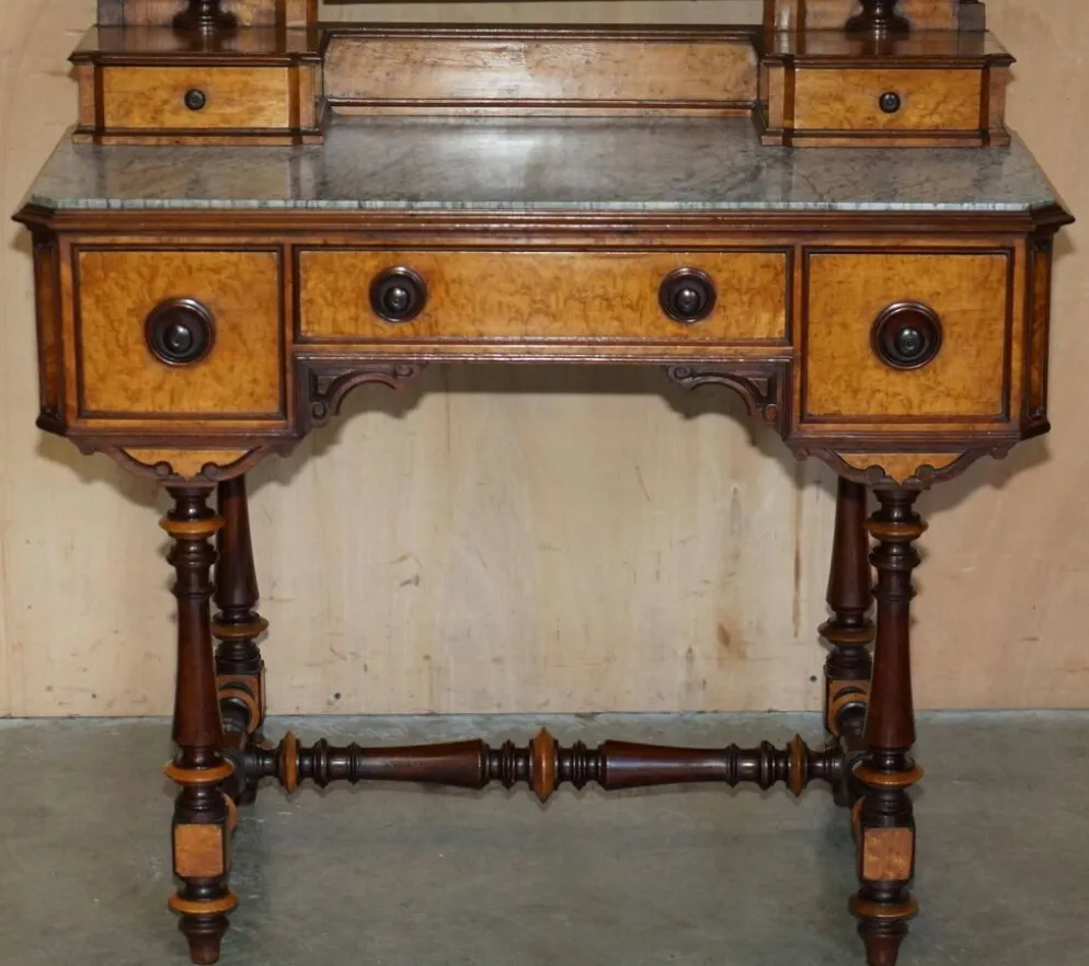 Coiffeuse Victorienne en Amboyna et Ébène Restaurée