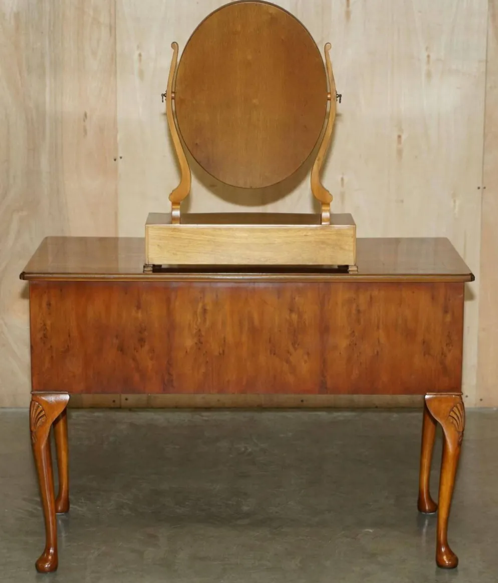 Coiffeuse vintage anglaise en noyer burr avec miroir et chaise