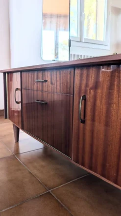 Coiffeuse vintage années 70 avec miroir triptyque & banc assorti