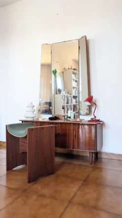 Coiffeuse vintage années 70 avec miroir triptyque & banc assorti